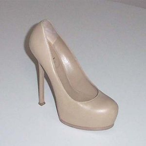 YVES SAINT LAURENT Tribtoo beige platform pump 40